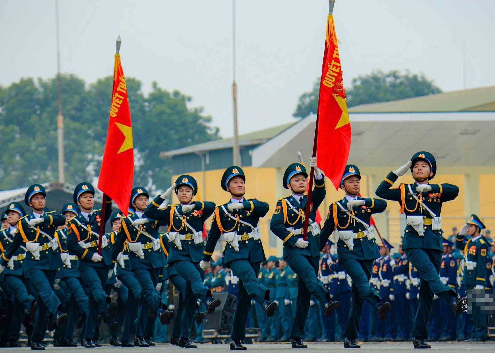 Anh em ruột ở Nghệ An cùng góp mặt trong đội hình diễu binh A80 - 2