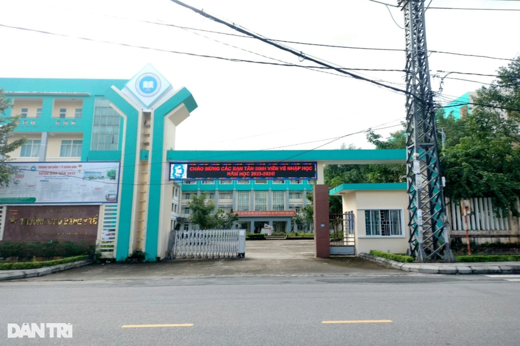 Cao đẳng có Phó Chủ tịch Quảng Nam điều hành bị đòi nợ - 1 Cao đẳng có Phó Chủ tịch Quảng Nam điều hành bị đòi nợ - 1
