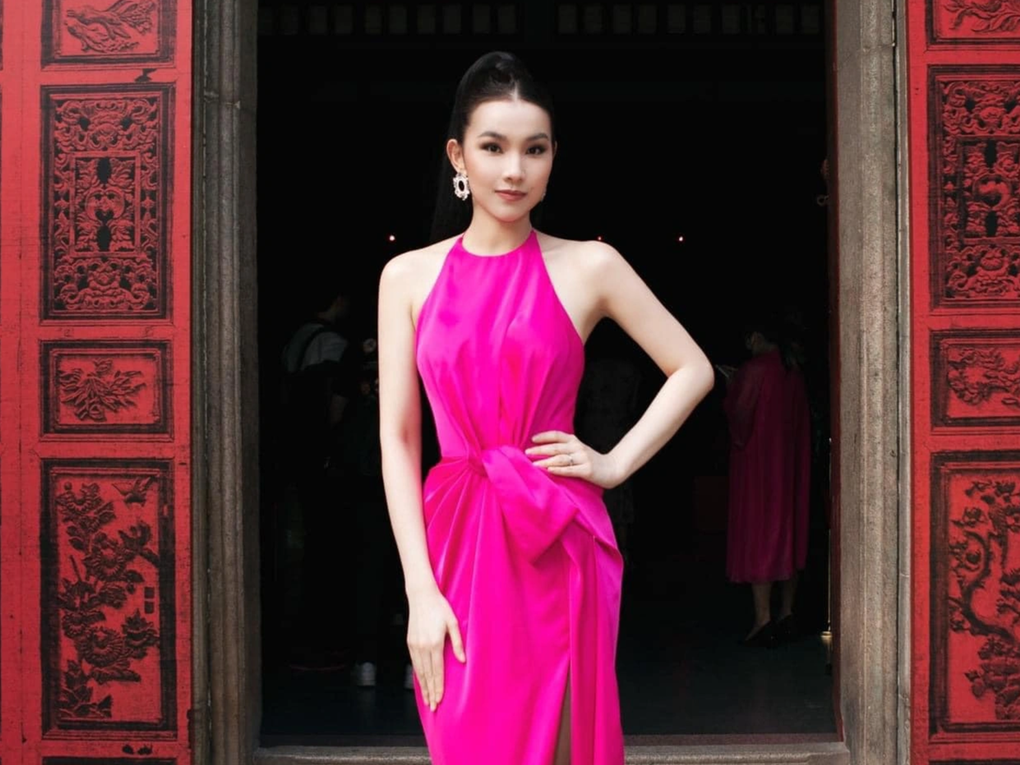 Đời tư của 5 Hoa hậu Hoàn vũ Việt Nam: Người sống xa hoa, người học dang dở - 2 Đời tư của 5 Hoa hậu Hoàn vũ Việt Nam: Người sống xa hoa, người học dang dở - 2