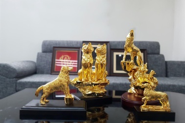 Bộ sưu tập Linh Khuyển mạ vàng 24K đón xuân Mậu Tuất 2018