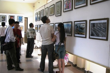 Triển lãm ảnh Phú Yên - Đất nước - Con người