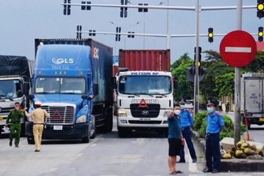 Phát hiện nhiều tài xế dương tính SARS-CoV-2, tổ chức chở người trái phép