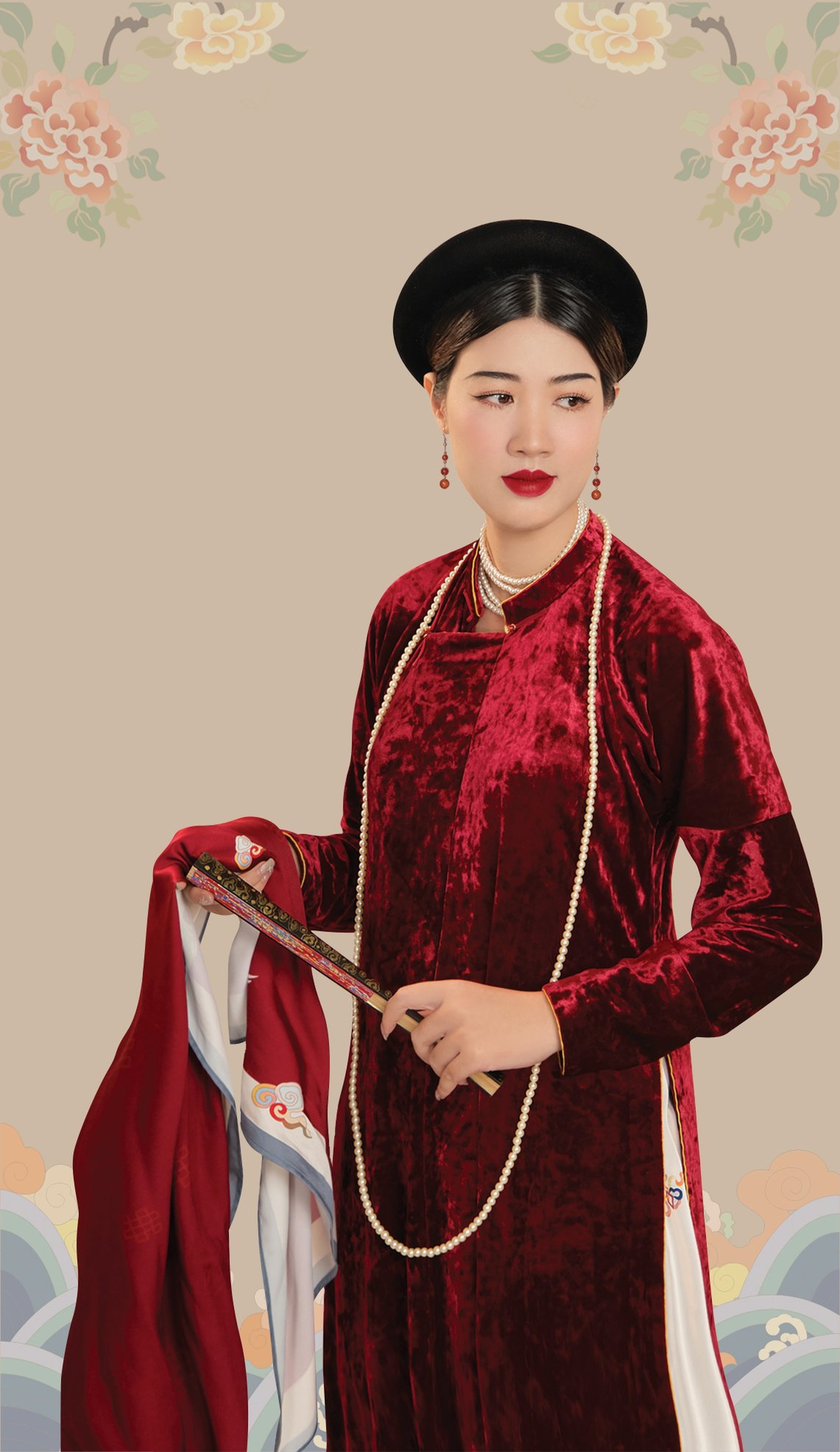 Nhà thiết kế mang trang phục vua, hoàng hậu của Việt Nam ra thế giới - 2 Nhà thiết kế mang trang phục vua, hoàng hậu của Việt Nam ra thế giới - 2