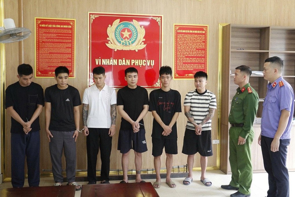 Ổ nhóm bẻ khóa trong vòng một phút, trộm hơn 20 xe máy - 1 Ổ nhóm bẻ khóa trong vòng một phút, trộm hơn 20 xe máy - 1