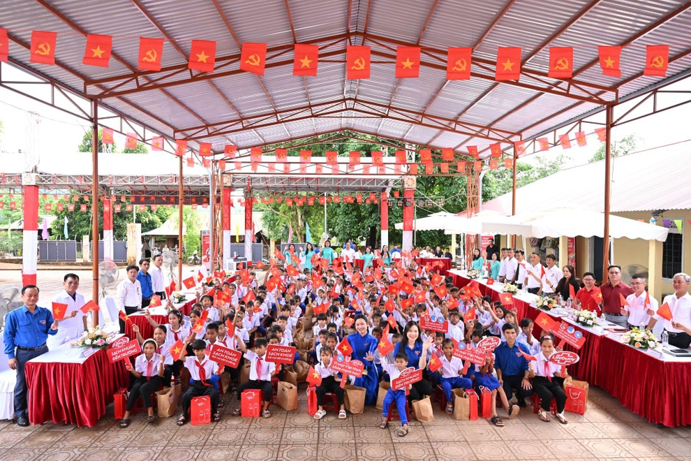 Khởi đầu sạch khỏe cho những bước chân chạm tới ước mơ - 5 Khởi đầu sạch khỏe cho những bước chân chạm tới ước mơ - 5
