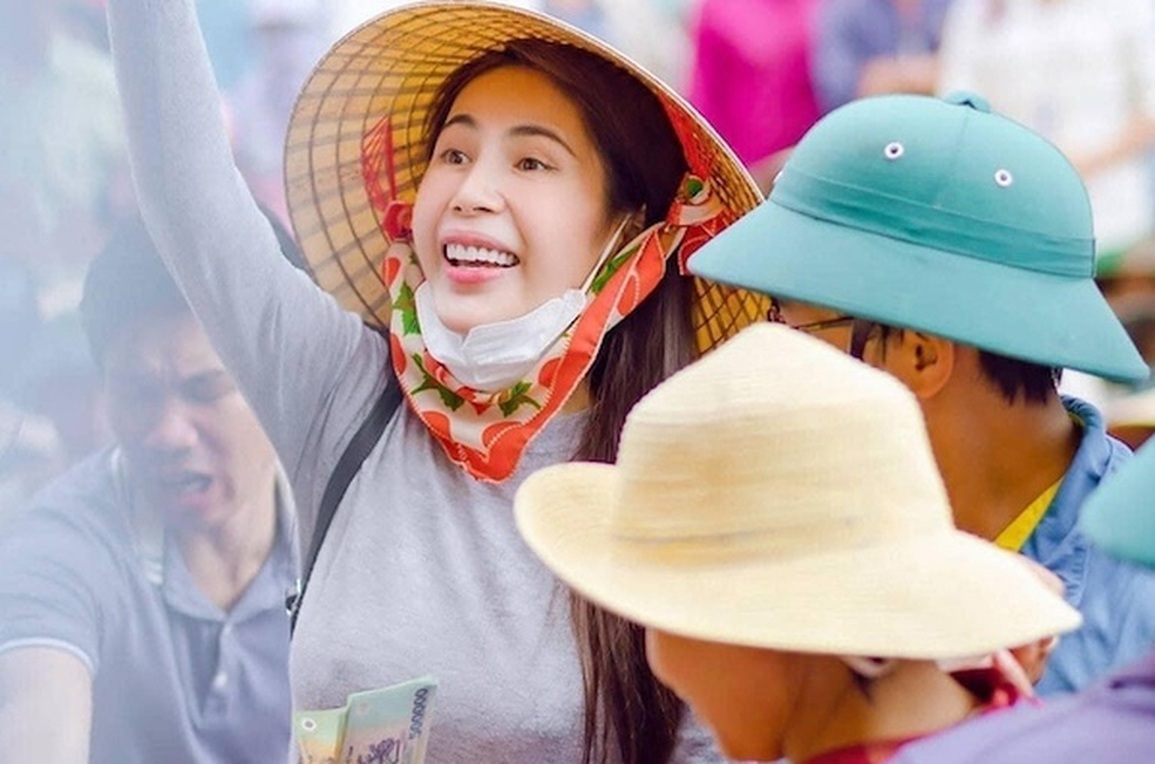Độc giả nói gì sau kết luận của Bộ Công an về lùm xùm từ thiện? - 1 Độc giả nói gì sau kết luận của Bộ Công an về lùm xùm từ thiện? - 1