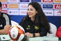 HLV Malaysia: "Huỳnh Như là cầu thủ nguy hiểm nhất Đông Nam Á"