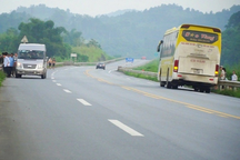 Kiến nghị mở rộng cao tốc Nội Bài - Lào Cai lên 4 làn xe