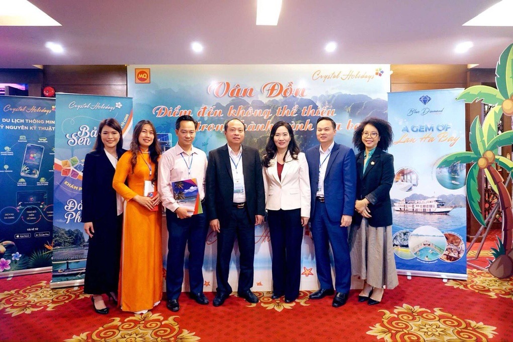 Crystal Holidays ra mắt nhiều tour du lịch mới tại Vân Đồn, Quảng Ninh - 2 Crystal Holidays ra mắt nhiều tour du lịch mới tại Vân Đồn, Quảng Ninh - 2