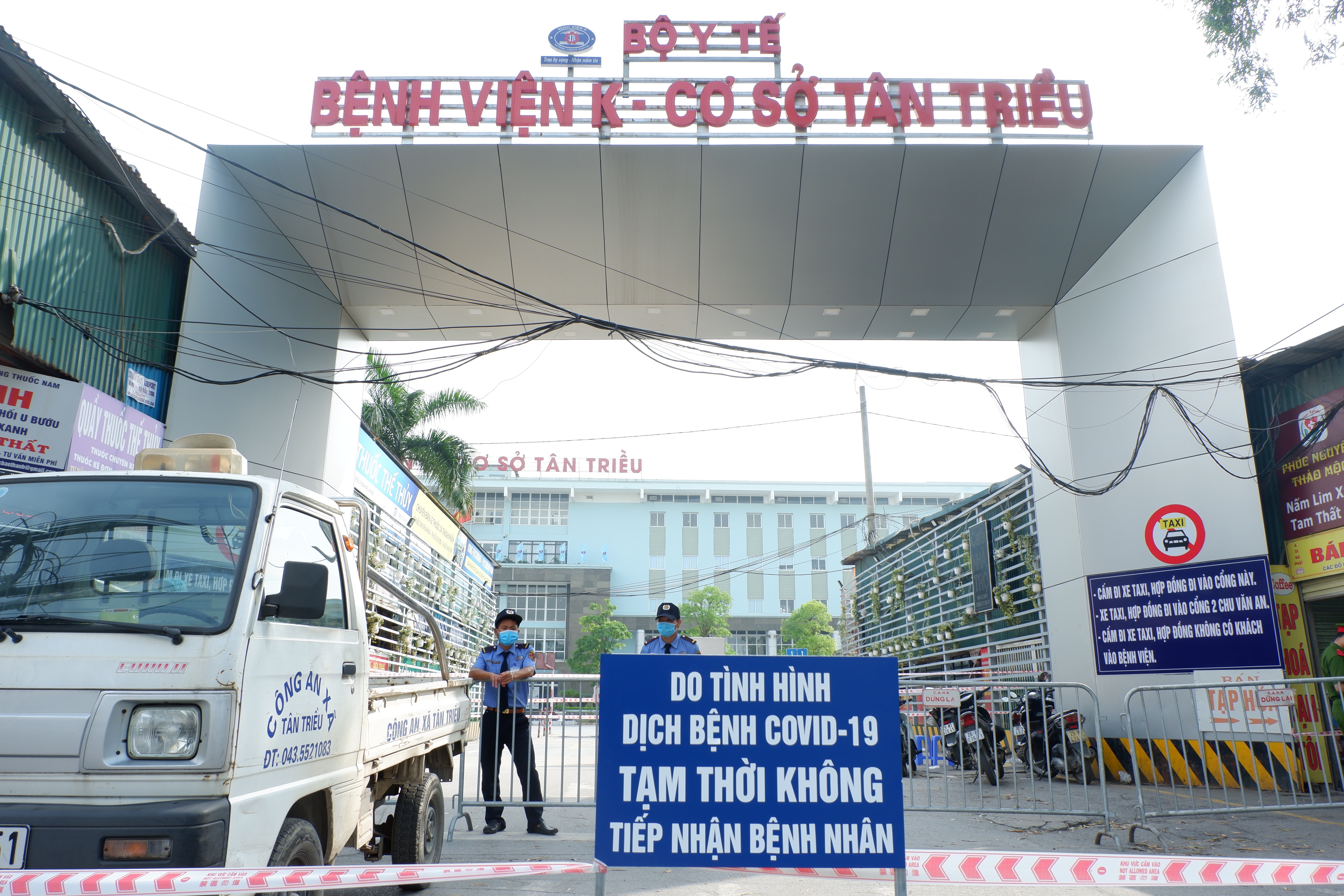 Nhìn lại 14 ngày làn sóng Covid-19 thứ tư bùng lên dữ dội, tăng 458 ca bệnh - 14 Nhìn lại 14 ngày làn sóng Covid-19 thứ tư bùng lên dữ dội, tăng 458 ca bệnh - 14