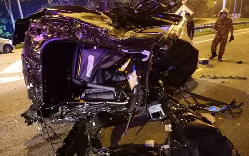 Gia đình tuyển thủ Malaysia gặp tai nạn, con trai 22 ngày tuổi tử vong - 2