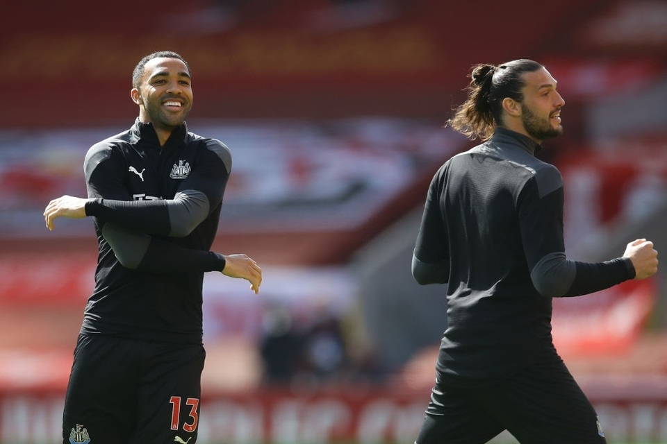 Liverpool 1-1 Newcastle: VAR ra sức cứu, Anfield vẫn... sập - 14