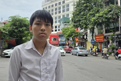 Nam sinh mồ côi vững bước vào lớp 10 trong vòng tay yêu thương