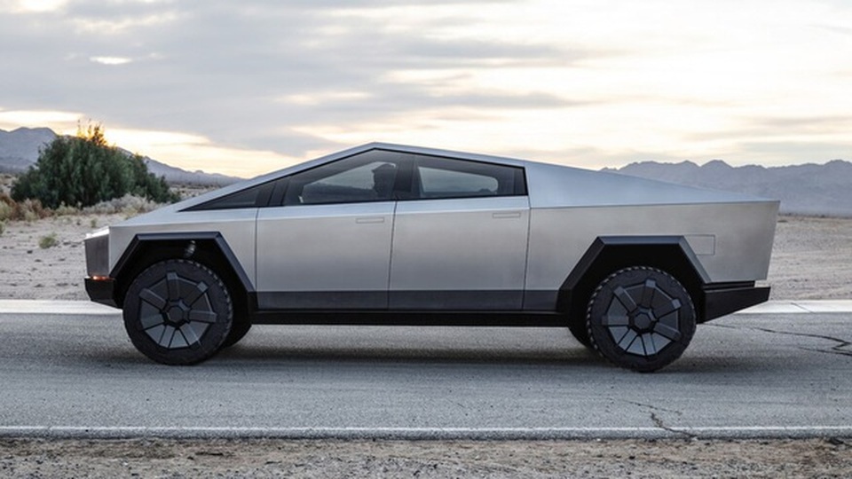 Tesla Cybertruck cán mốc hơn nửa triệu đơn đặt hàng - 3 Tesla Cybertruck cán mốc hơn nửa triệu đơn đặt hàng - 3