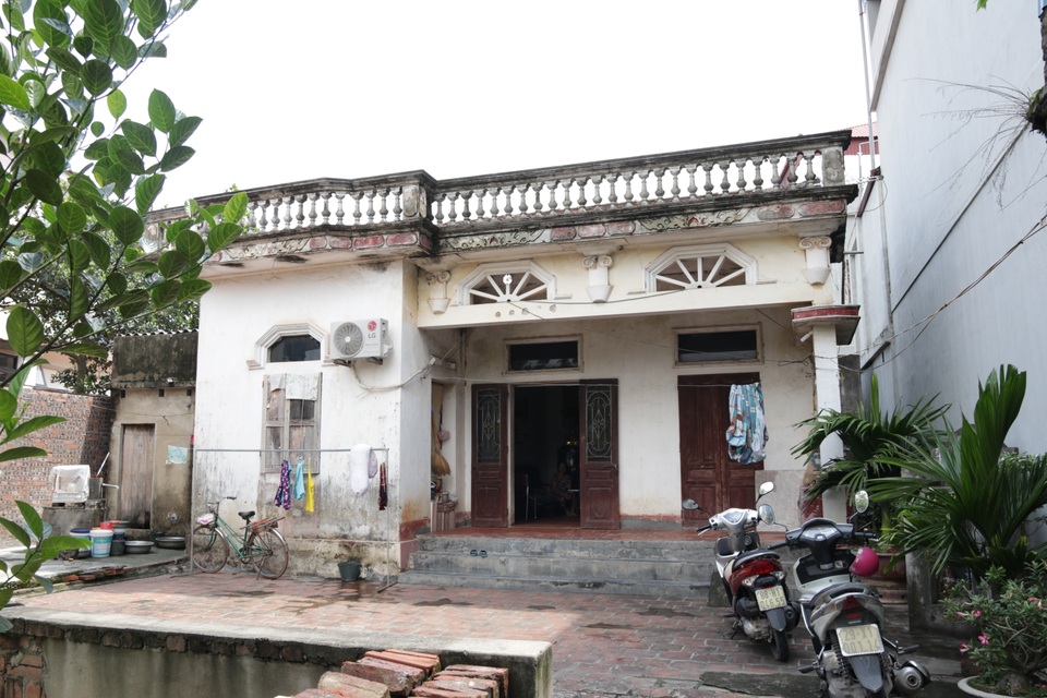 Thương cảnh người phụ nữ khốn khổ một mình vật vã nuôi con bệnh tật - 1 Thương cảnh người phụ nữ khốn khổ một mình vật vã nuôi con bệnh tật - 1