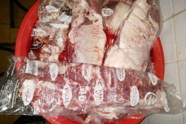 'Biến' thịt heo, trâu trôi nổi thành món bò né thơm ngon