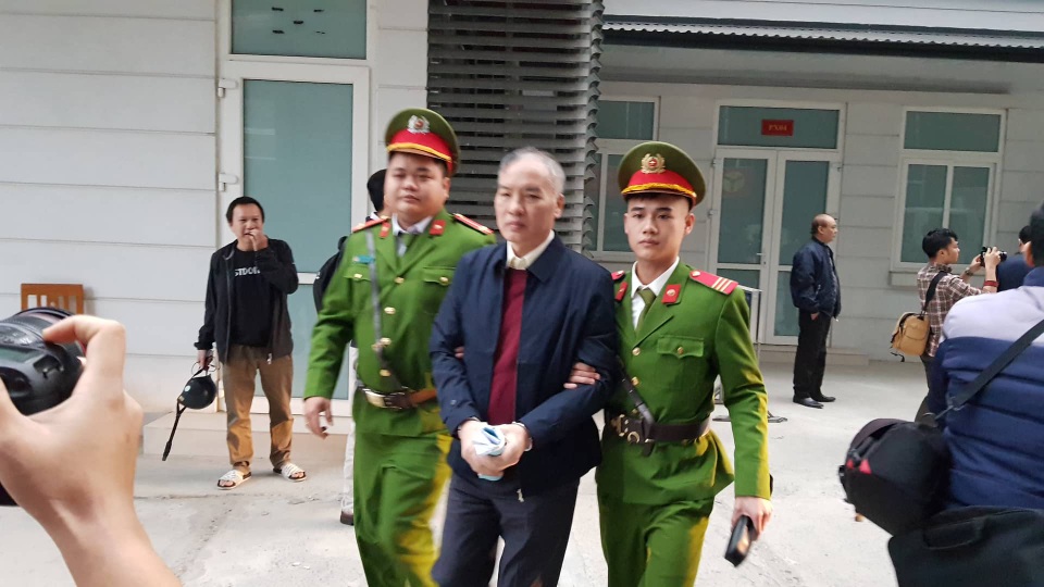 Hai cựu Bộ trưởng Nguyễn Bắc Son, Trương Minh Tuấn hầu tòa - 3 Hai cựu Bộ trưởng Nguyễn Bắc Son, Trương Minh Tuấn hầu tòa - 3