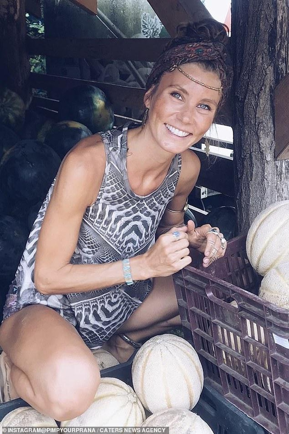 Đẹp da, hết đau khớp... vì nhịn uống nước suốt cả năm? - 8 Đẹp da, hết đau khớp... vì nhịn uống nước suốt cả năm? - 8