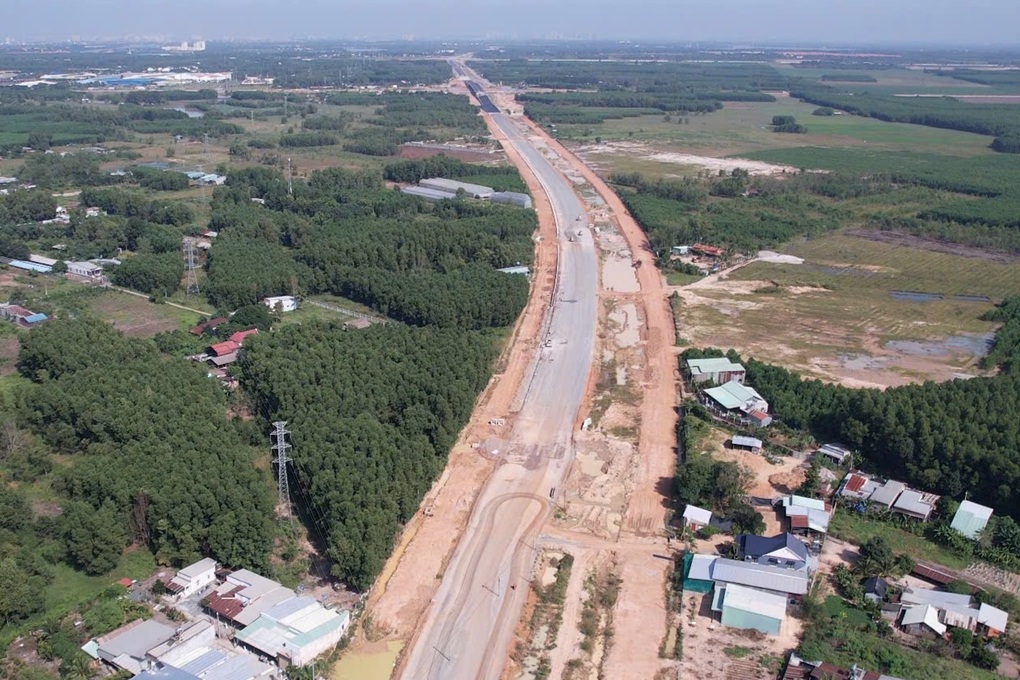 Đẩy nhanh thi công Vành đai 3 TPHCM qua Đồng Nai, kịp thông xe ngày 19/12 - 2 Đẩy nhanh thi công Vành đai 3 TPHCM qua Đồng Nai, kịp thông xe ngày 19/12 - 2