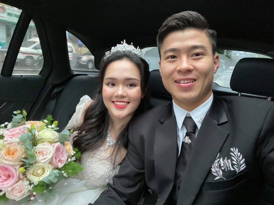 Hậu đám cưới xa hoa, vợ chồng Duy Mạnh hoãn trăng mật vì quá bận - 1 Hậu đám cưới xa hoa, vợ chồng Duy Mạnh hoãn trăng mật vì quá bận - 1