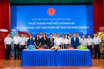 ACB ký hợp tác với ngành thuế TPHCM, hỗ trợ hộ kinh doanh chuyển đổi