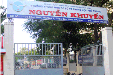 Học sinh Trường THPT tư thục Nguyễn Khuyến nhảy lầu tự vẫn