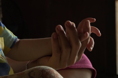 Gia đình bé gái 18 tháng tuổi có HIV: Không dám quy kết trách nhiệm cho ai