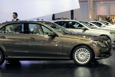 Xe nhập châu Âu rẻ trăm triệu: Nhà giàu lại sướng