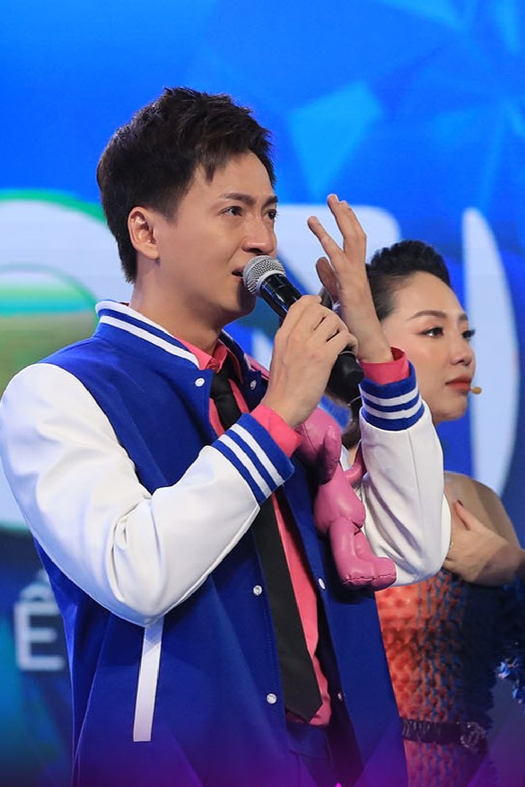 Thảo Trang hé lộ về bố của con trai làm dàn cố vấn Ca sĩ mặt nạ bật khóc - 3 Thảo Trang hé lộ về bố của con trai làm dàn cố vấn Ca sĩ mặt nạ bật khóc - 3