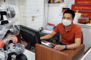 "Hốt bạc" những ngày dịch từ việc bán dụng cụ thể thao tại nhà