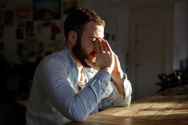 Đàn ông ích kỷ xứng đáng bị cắm sừng