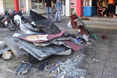 Hiện trường vụ cháy trung tâm điện máy gây thiệt hại gần 10 tỷ đồng