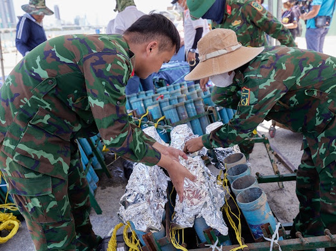 Đội bắn nước chủ nhà cũng đã sẵn sàng kể câu chuyện hòa bình và hữu nghị thông qua chủ đề “Đà Nẵng – Âm sắc Hòa Bình” trong đêm khai màn lễ hội pháo hoa.