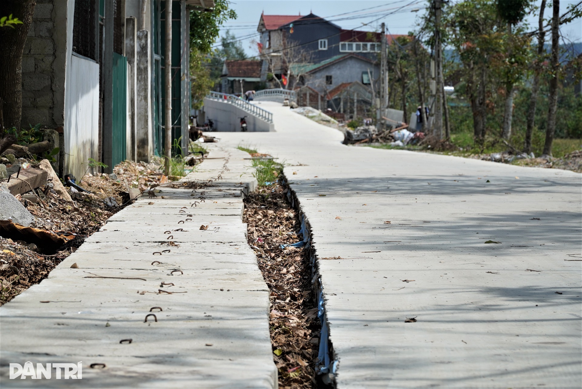 Đường dẫn lên cầu uốn lượn khó hiểu gây xôn xao dư luận - 7 Đường dẫn lên cầu uốn lượn khó hiểu gây xôn xao dư luận - 7