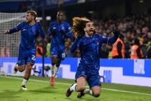 Chelsea đẩy Man City khỏi Top 4 Premier League