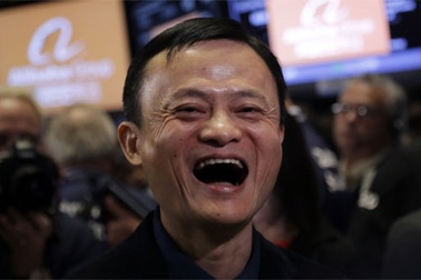 Tỷ phú Jack Ma soán ngôi giàu nhất châu Á