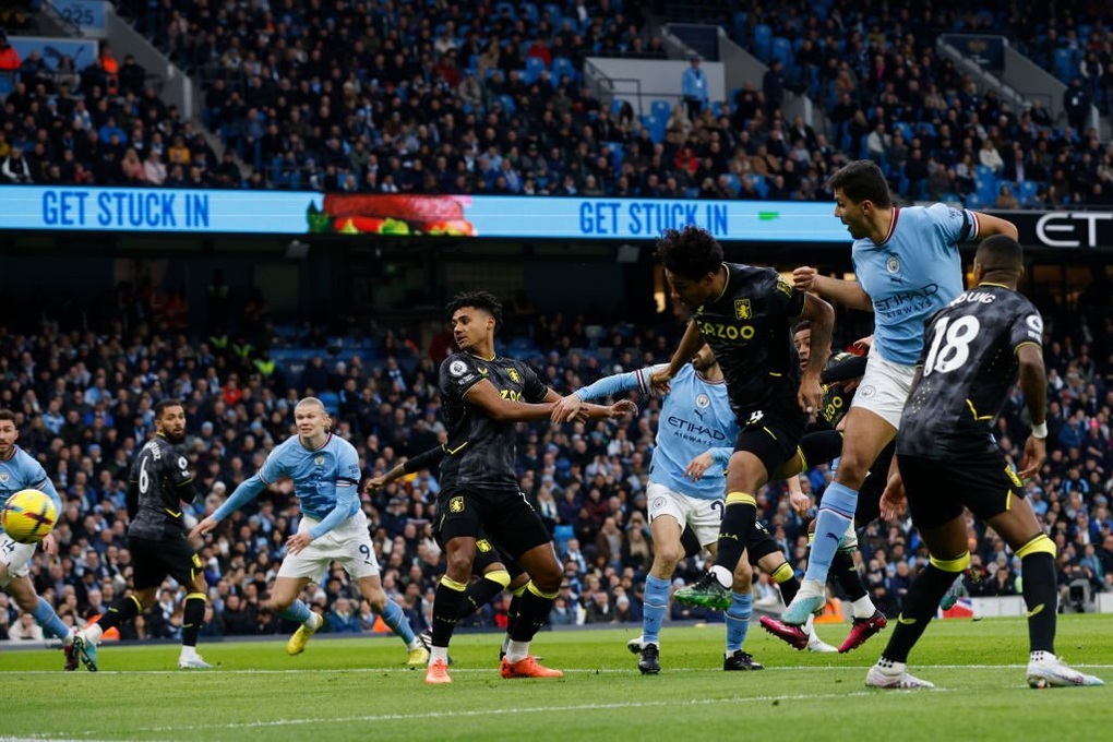 Man City thổi lửa vào ngôi đầu bảng của Arsenal - 1 Man City thổi lửa vào ngôi đầu bảng của Arsenal - 1