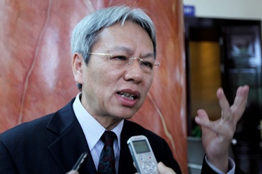 Thánh Gióng chỉ xuất hiện khi vua gọi người tài