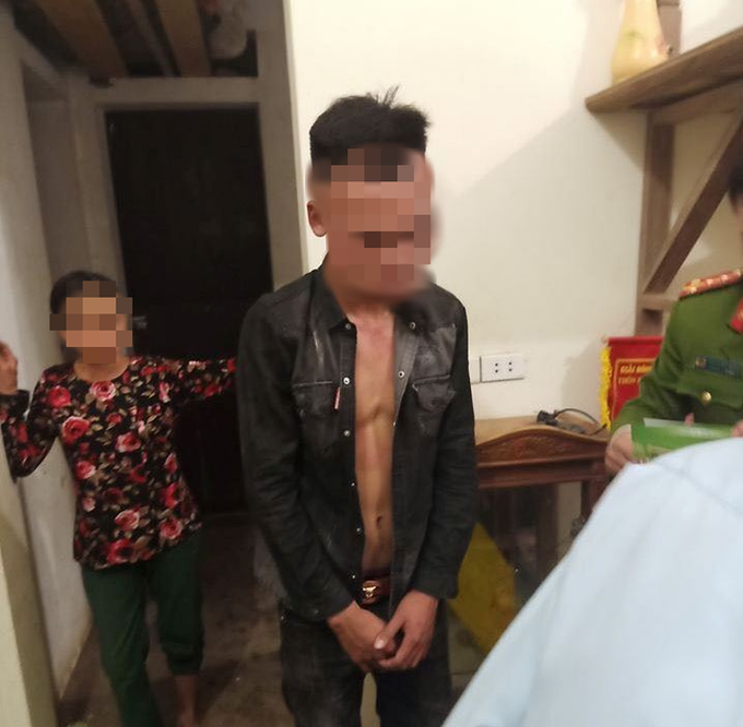 Nam thanh niên không thể giải thích được hành vi Nam thanh niên không thể giải thích được hành vi