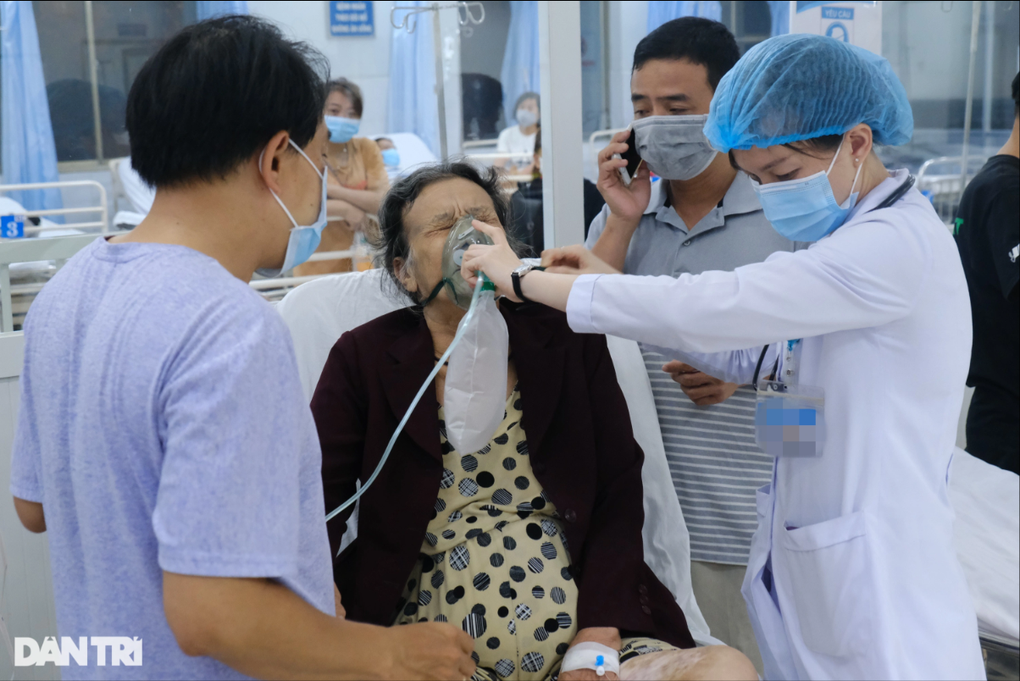 Từ vụ nhân viên y tế bị hành hung: Sợ nhất cấp cứu cho người say rượu - 1 Từ vụ nhân viên y tế bị hành hung: Sợ nhất cấp cứu cho người say rượu - 1