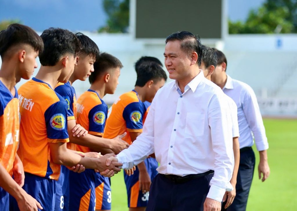 CLB Nam Định ngược dòng thành công tại giải bóng đá U17 quốc gia 2025 - 2 CLB Nam Định ngược dòng thành công tại giải bóng đá U17 quốc gia 2025 - 2