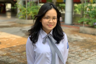 Nữ sinh giành giải Nhất học sinh giỏi đi 17km dạy học từ thiện hàng tuần