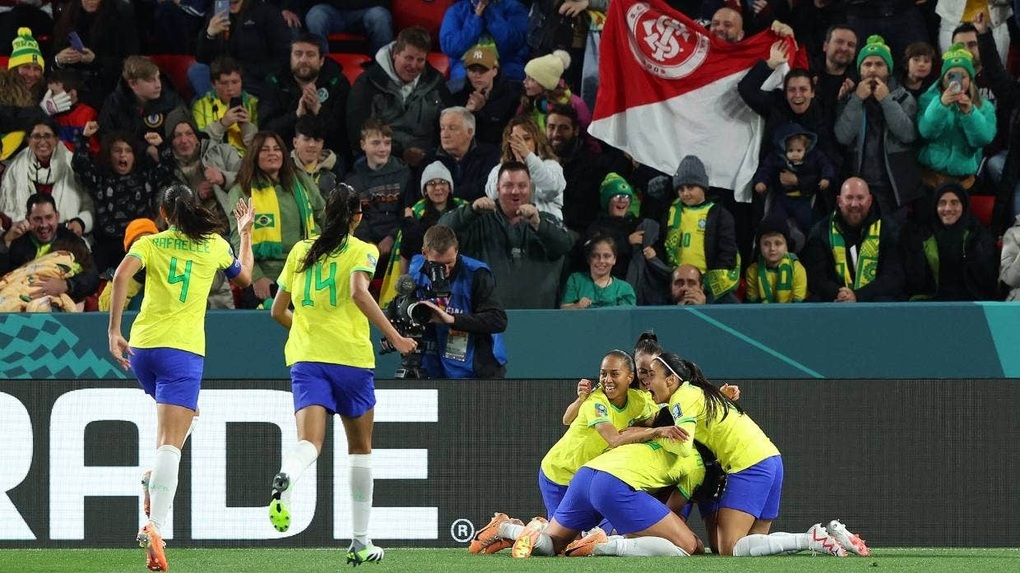 Tiền đạo Ary lập hat-trick, Brazil thắng đậm Panama ở vòng bảng World Cup - 1 Tiền đạo Ary lập hat-trick, Brazil thắng đậm Panama ở vòng bảng World Cup - 1