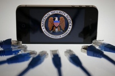 NSA tấn công kho ứng dụng của Google, Samsung để theo dõi smartphone người dùng