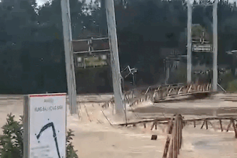 Chưa thể khắc phục cầu treo bị lũ cuốn trôi ở Lâm Đồng