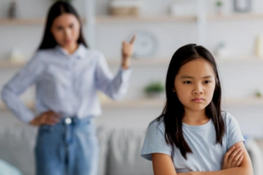 "Con tôi không chịu làm bài tập về nhà"