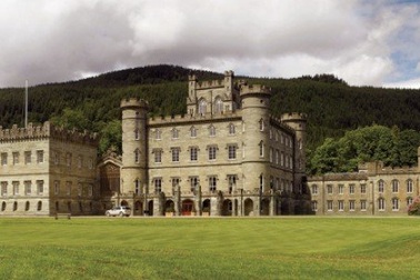 Đại gia Trung Quốc đua nhau tậu lâu đài ở châu Âu