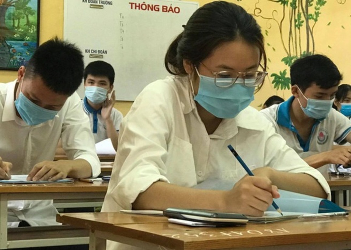 Vụ ép học sinh yếu không thi lớp 10: Trường phủ nhận và loạt chỉ đạo nóng - 2 Vụ ép học sinh yếu không thi lớp 10: Trường phủ nhận và loạt chỉ đạo nóng - 2