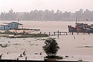 Mưa lớn, Trung Trung Bộ ngập nặng