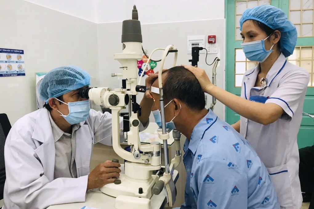 Căn bệnh khiến 24.000 người Việt bị mù lòa: Rất nhiều người không biết bệnh - 1 Căn bệnh khiến 24.000 người Việt bị mù lòa: Rất nhiều người không biết bệnh - 1